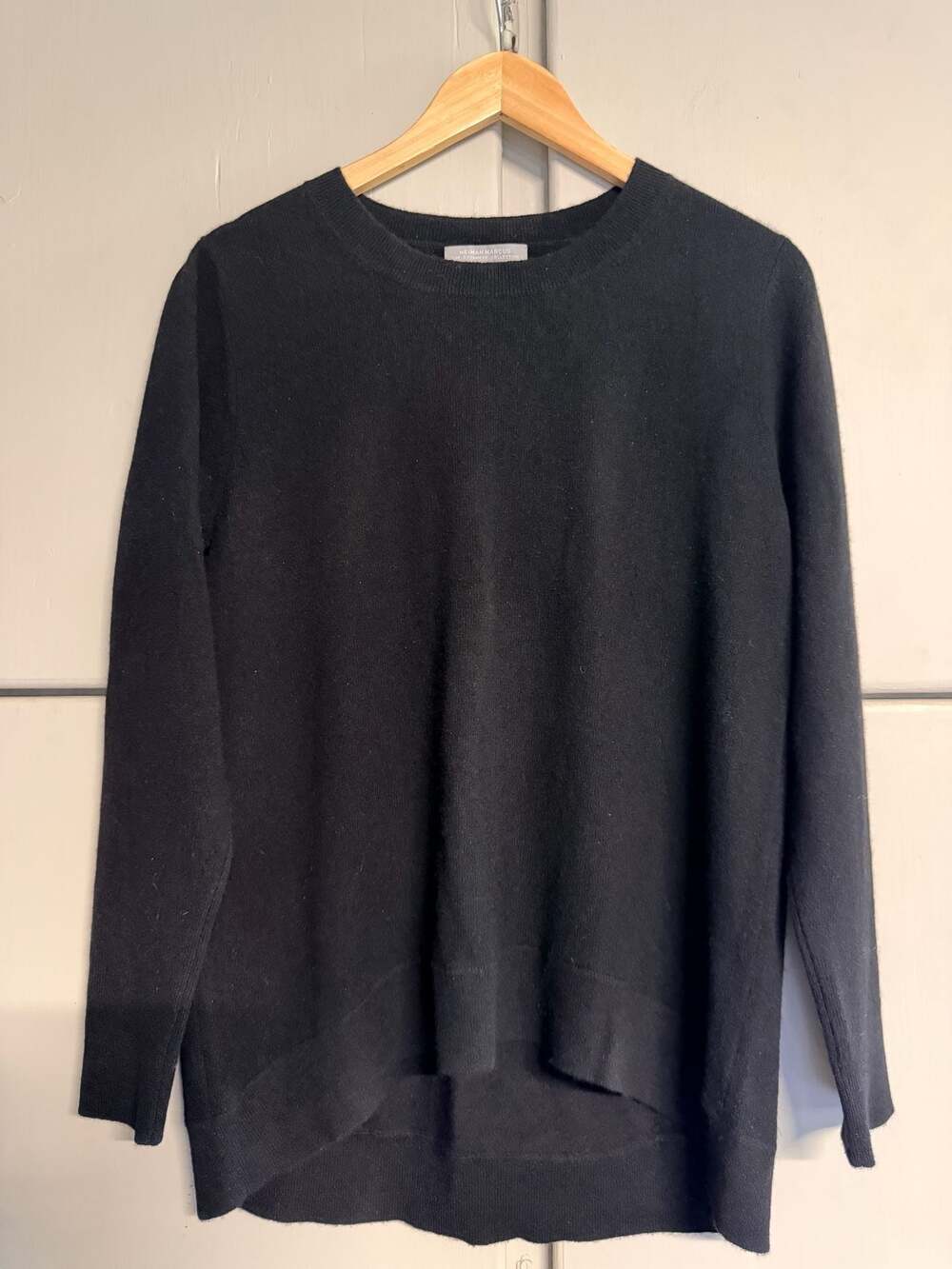 Neiman Marcus The Cashmere Collection Womens Black 100% Cashmere HighLow Sweater